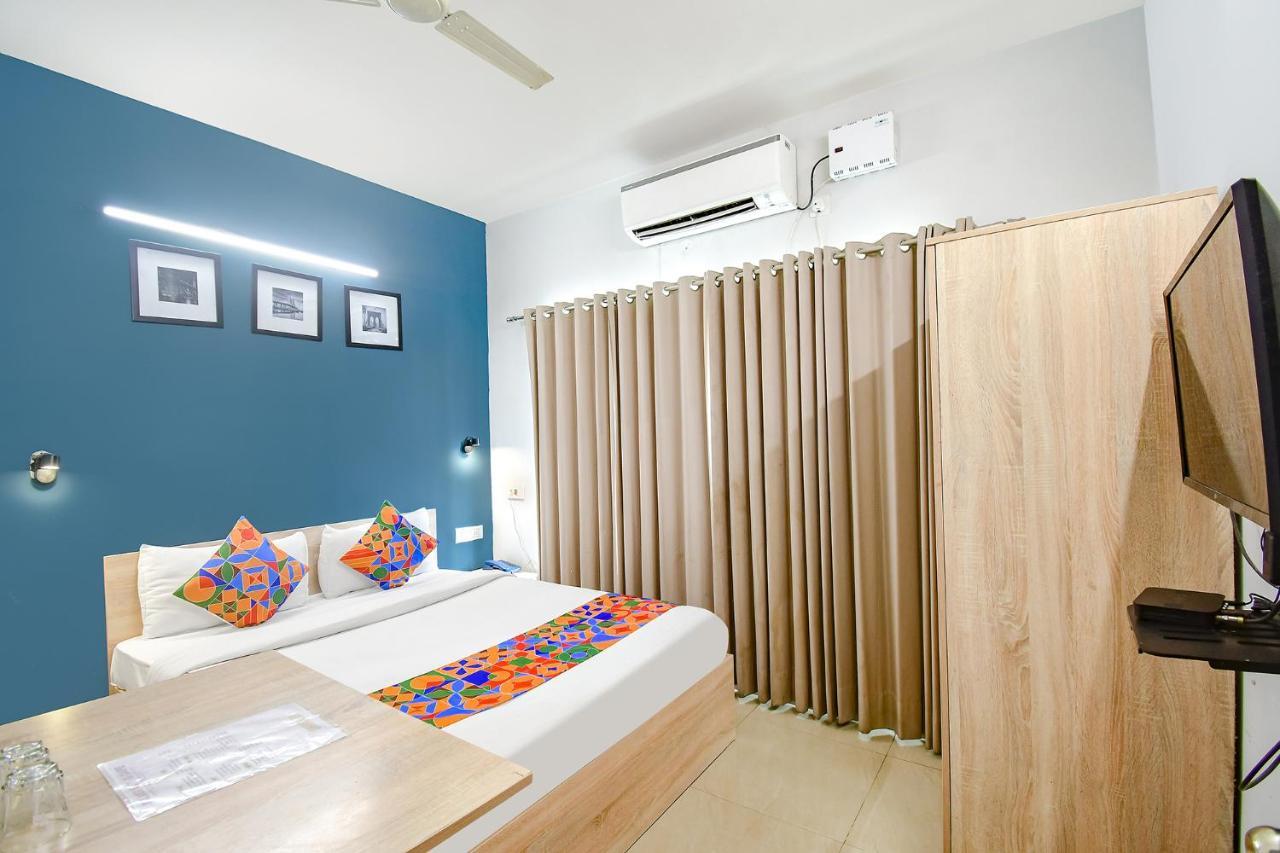Fabhotel Silverkey コルカタ エクステリア 写真